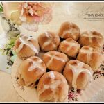 hot cross buns